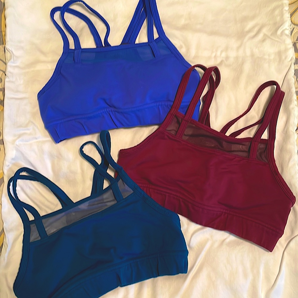 Oiselle bras w/ mesh panel